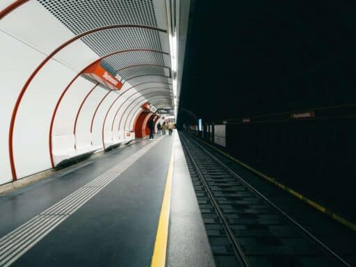 yevhenii dubrovskyi foxxgagjtz0 unsplash